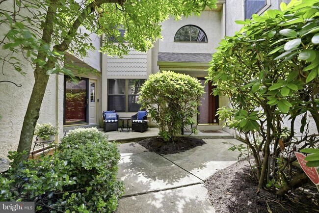 Building Photo - 158 Mansion House Dr