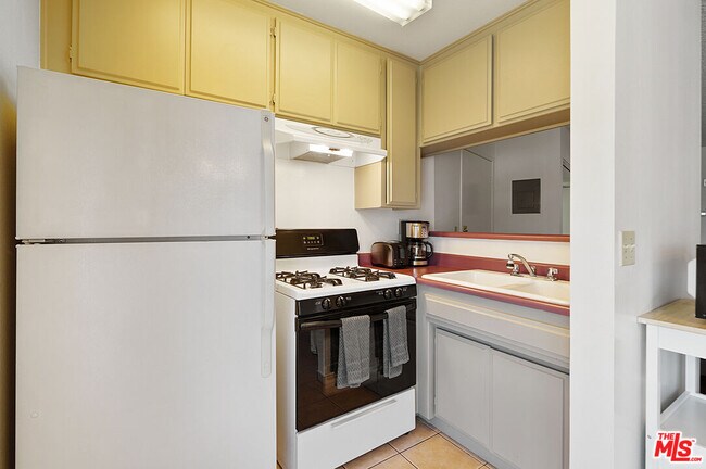 Building Photo - 3600 Bagley Ave