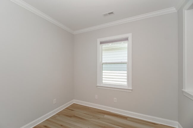 Building Photo - 5485 Caneel Ln