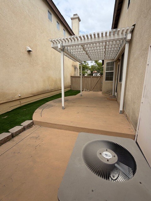 Building Photo - 1924 Geyserville St