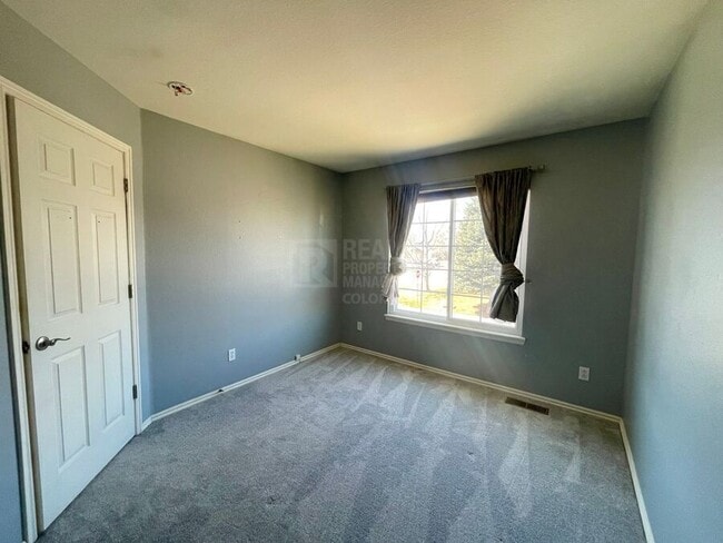 Building Photo - 16299 Blueleaf Pl