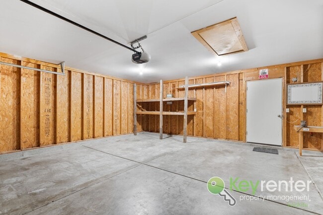 Building Photo - Beautifully Updated 3-Bedroom Bi-Level Home Near Wichita – Cul-de-Sac Location