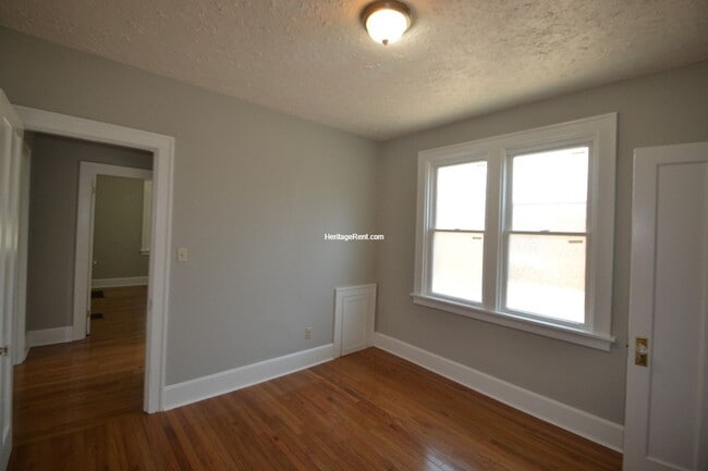 Building Photo - Updated 2 Bedroom home in Cheviot