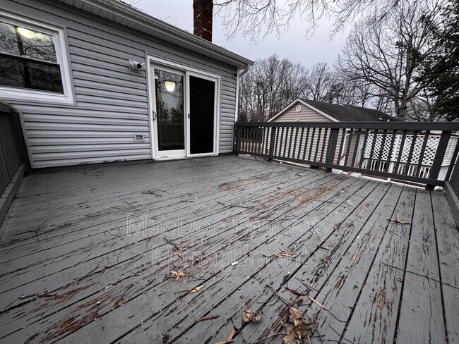 Building Photo - 7301 Drew Ln