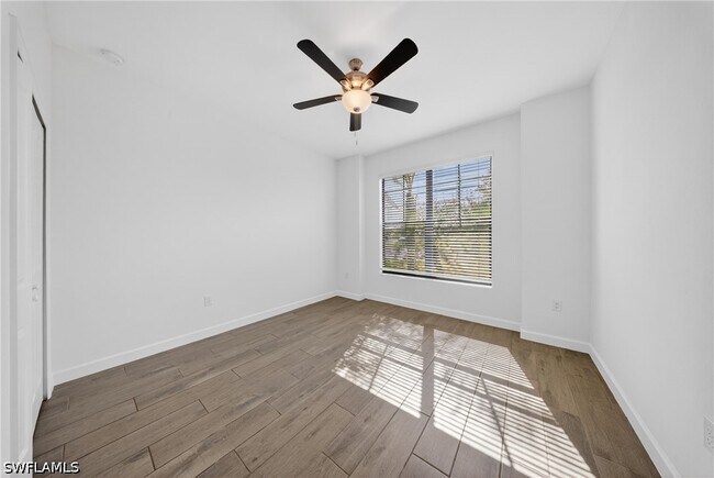 Building Photo - 1388 Birdie Dr