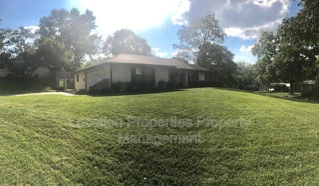 Building Photo - 2503 Missouri St