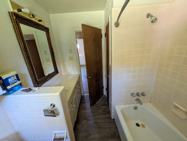 Building Photo - 1113 Auten Rd