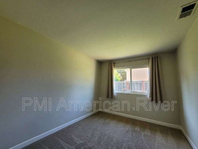 Building Photo - 8924 Sutters Gold Dr