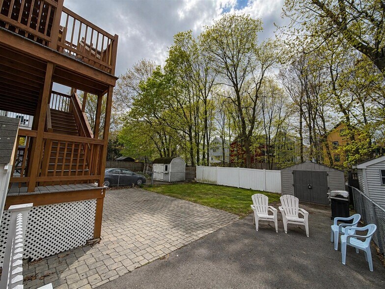 Building Photo - 78 Morrison Ave