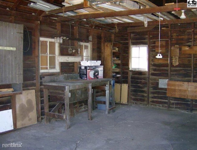 Building Photo - 2 br, 1 bath House - 601 W 19th Avenue