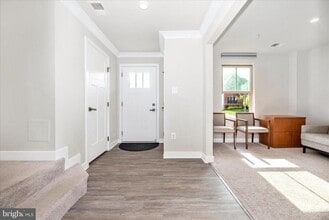 Building Photo - 6042 Fallfish Ct