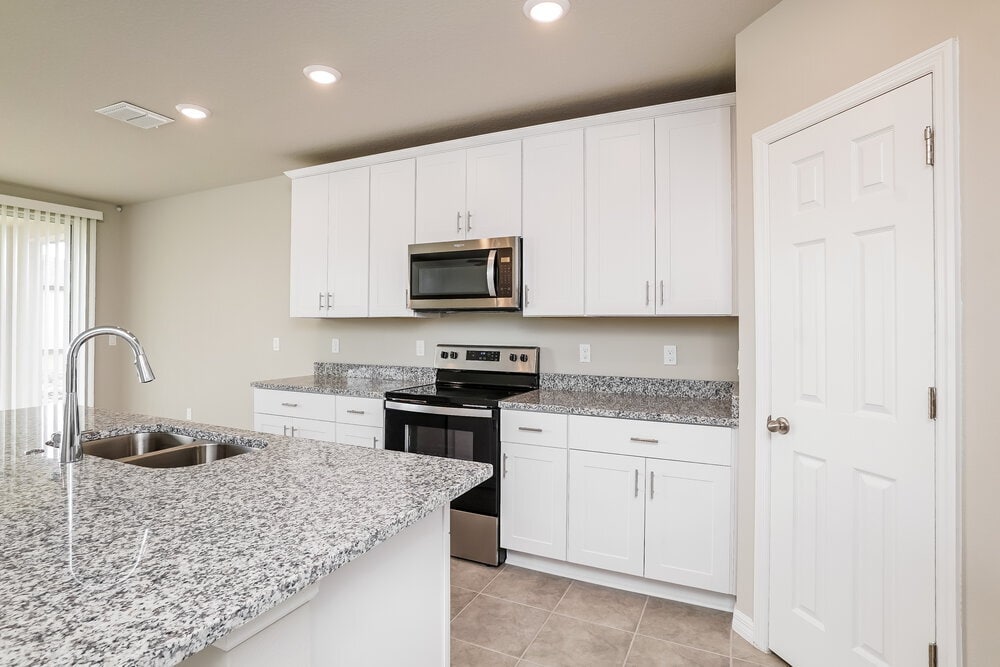 Building Photo - 5284 Sanders Oak Trl