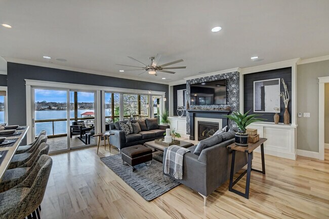 Building Photo - 136 Bridlewood Dr