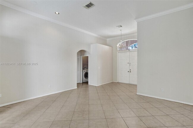 Building Photo - 345 SW 188th Ave