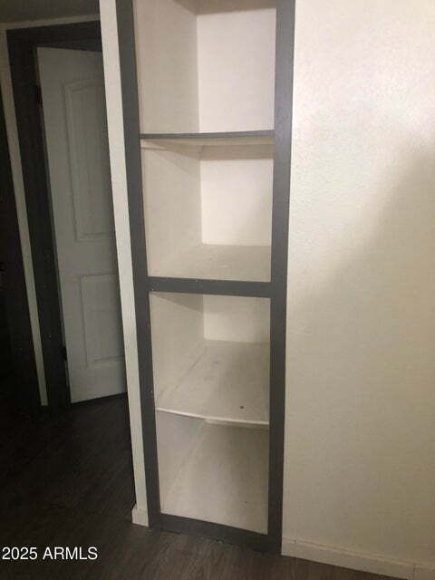 Building Photo - 2 Story Townhouse,  3 Bedroom, 1 Bathroom,...