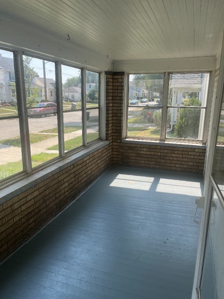 Building Photo - 816 Wright Ave