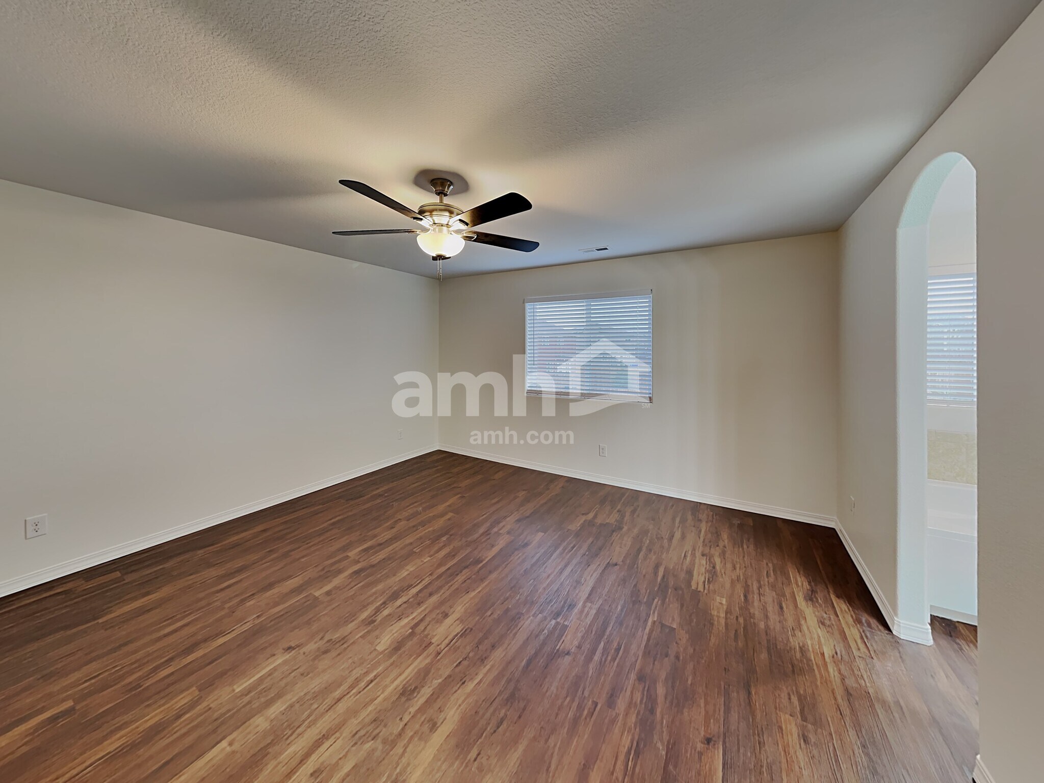 Building Photo - 11342 Avena Rd