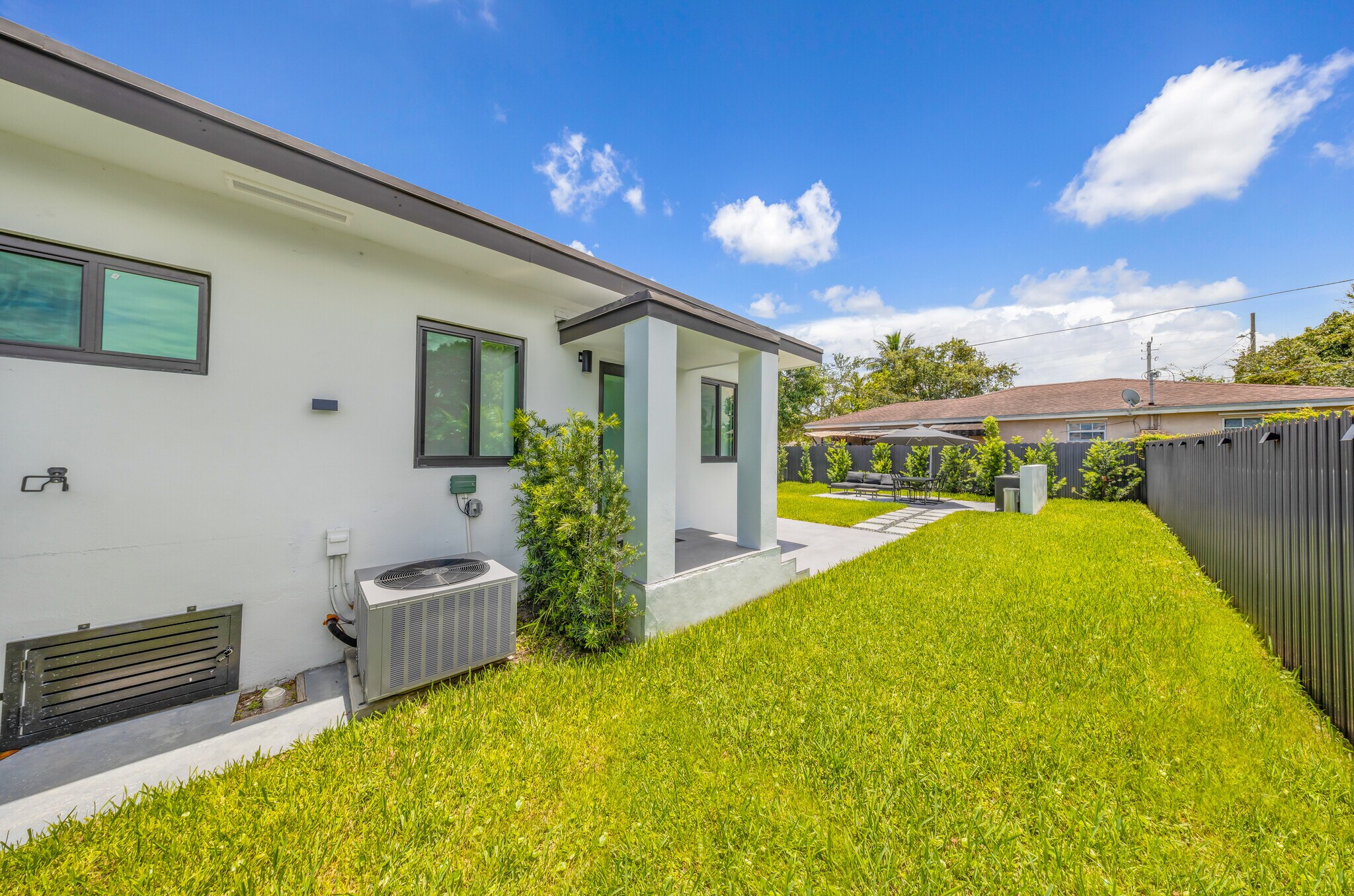 Building Photo - 5194 NW 15th Ave