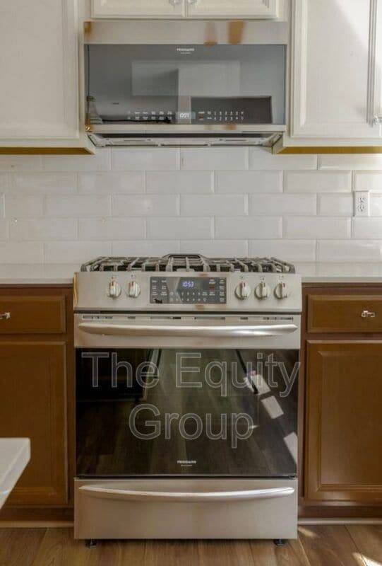 Building Photo - 145 E Taylor Ave