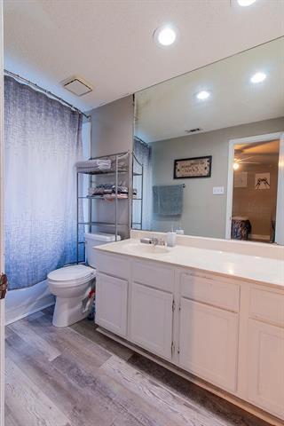 Building Photo - 6936 Cedar Knoll Dr