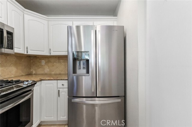 Building Photo - 10 Pantano