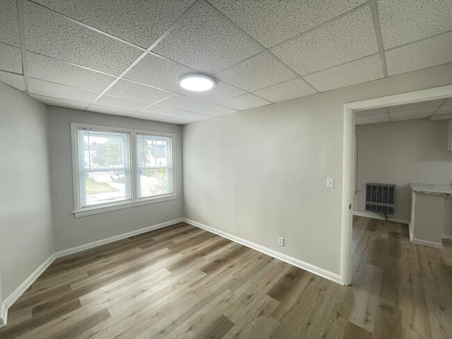 Building Photo - 45 Ashland St