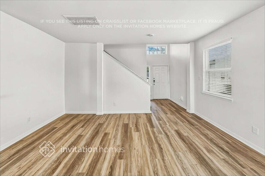 Building Photo - 18702 Walden Glen Cir