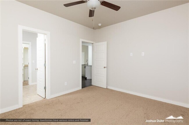 Building Photo - 1654 N Izard Ln