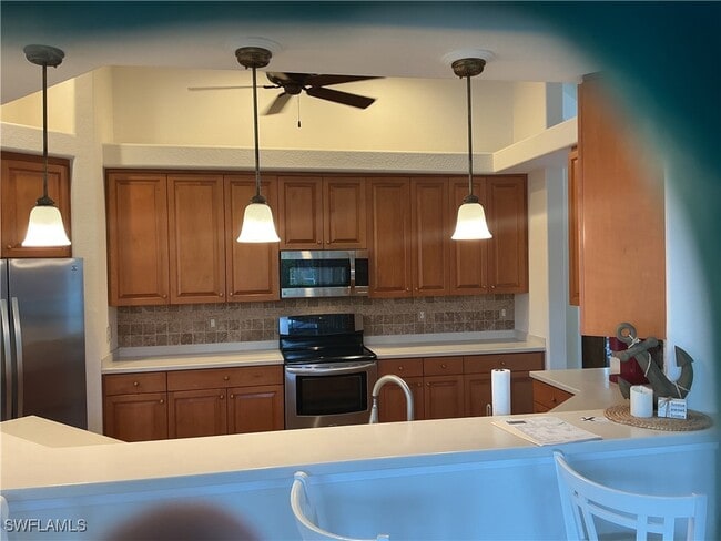 Building Photo - 2605 Beach Pkwy W