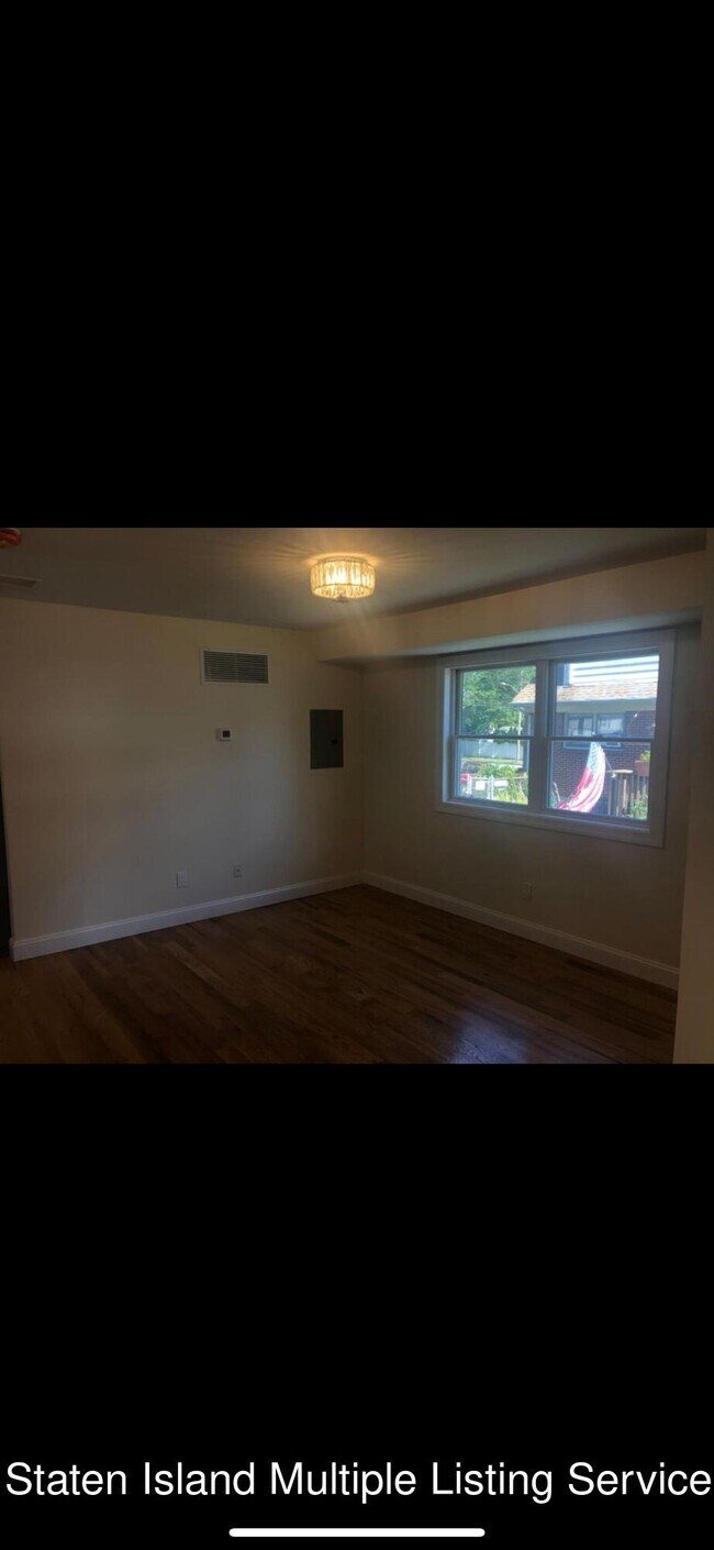 Building Photo - 309 Bryson Ave