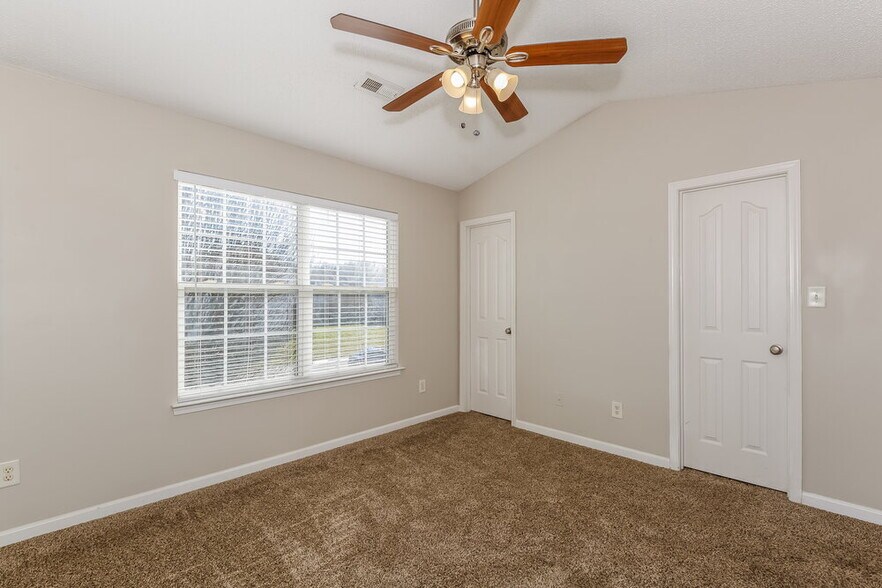 Building Photo - 14620 Arlandes Dr