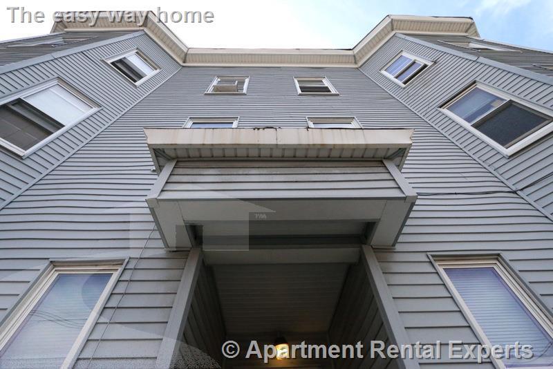 Building Photo - 61 Webster Ave