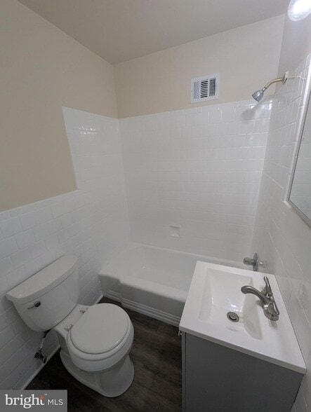 Building Photo - 6327 Willowood Ln