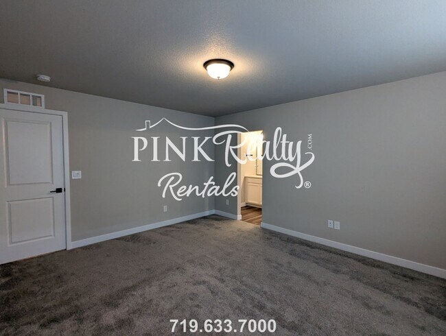 Building Photo - 6259 Godwit Ln