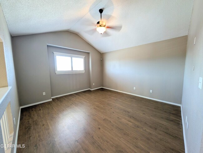 Building Photo - 12145 Sun Arbor Pl