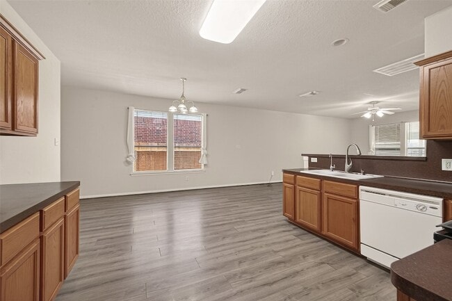 Building Photo - 13915 Maleewan Ln