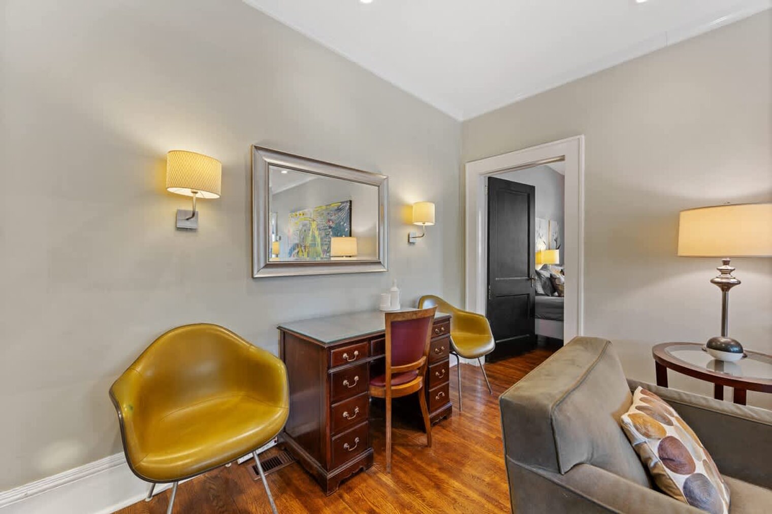 Building Photo - 500 Queens Rd