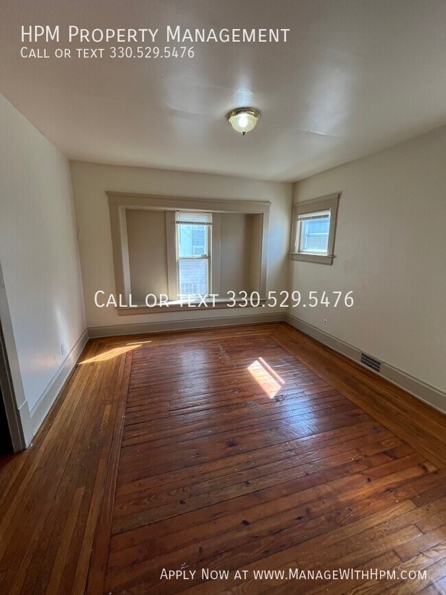 Building Photo - 28 Grand Ave