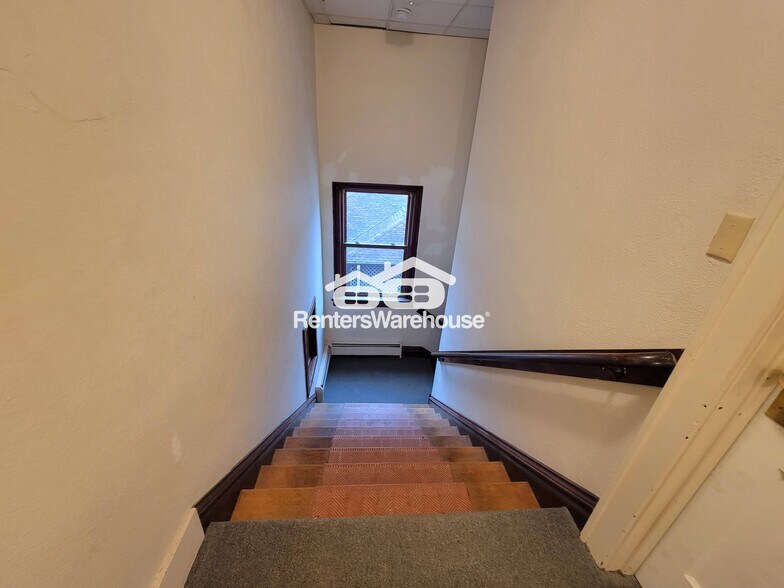 Building Photo - 101 2nd Ave N