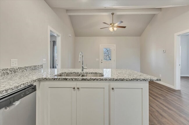 Building Photo - 414 N Tucker Ave