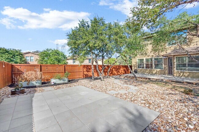 Building Photo - 10838 Black Wolf Bay