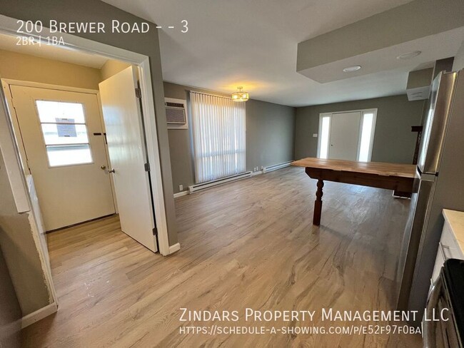 Building Photo - Remodeled 2 Bed 1 Bath Apartment in Danvil...