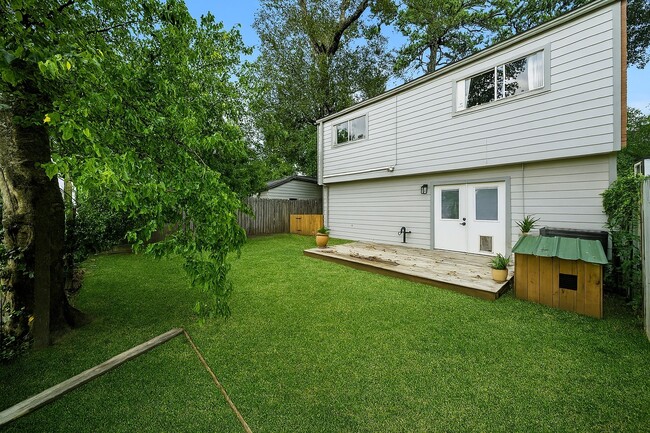 Building Photo - 13310 Ravensway Dr