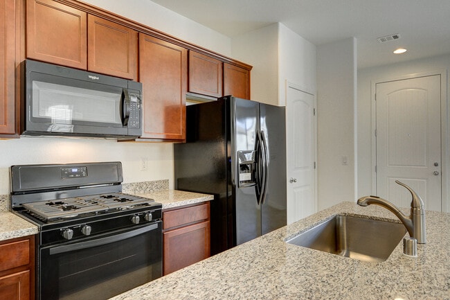 Building Photo - 3 Bedroom, 2 Story Inspirada Home in Anthem!