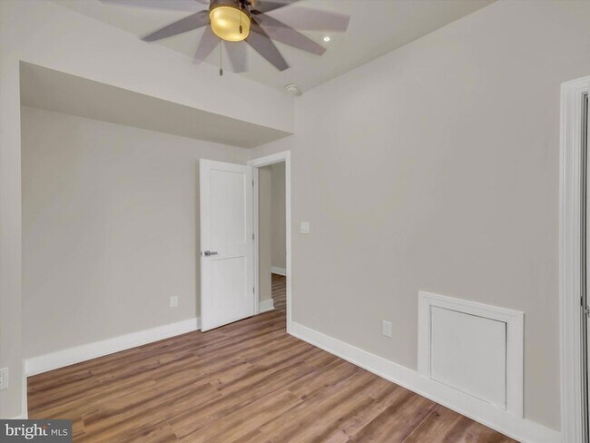 Building Photo - 4210 4th St NW