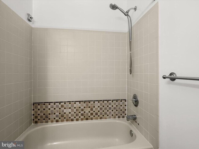 Building Photo - 7517 Weather Worn Way