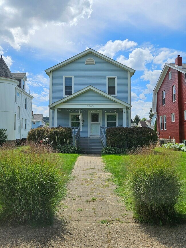 Building Photo - 5105 River Rd
