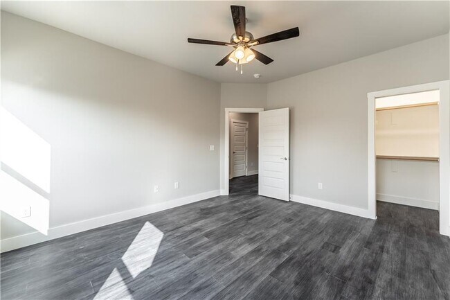 Building Photo - 2179 W Million Ln