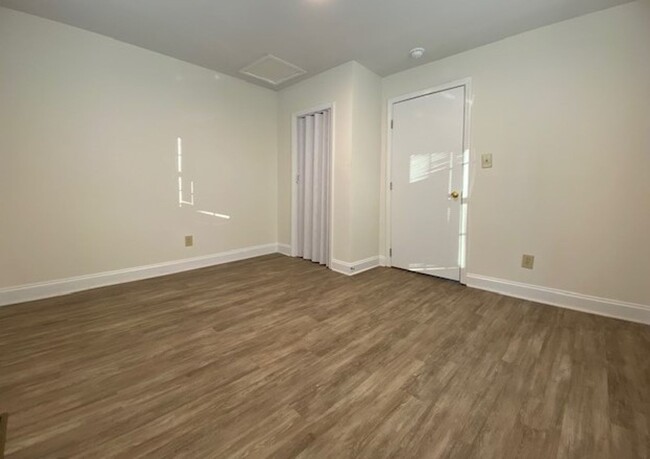 Building Photo - Updated 2 bed, 1 bath near uptown Kannapolis