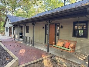 Building Photo - 8984 Falls Hollow Rd